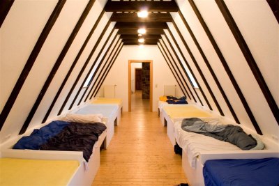 Gruppenräume mit 35 Betten